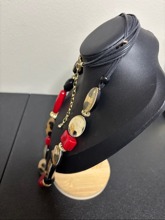 Chico’s Long Chunky Leopard Animal Print Statement Necklace Red Gold - Picture 4 of 8